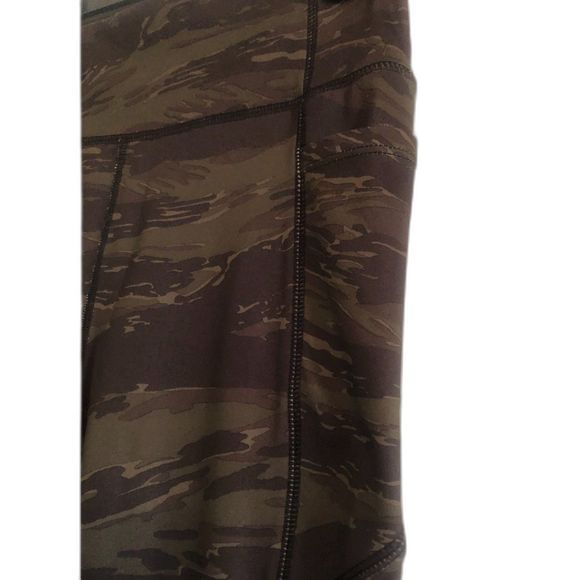 Gap Teen Girls Active Ankle Leggings Camo Green Side Pockets Size 14-16 NWT - Picture 7 of 7
